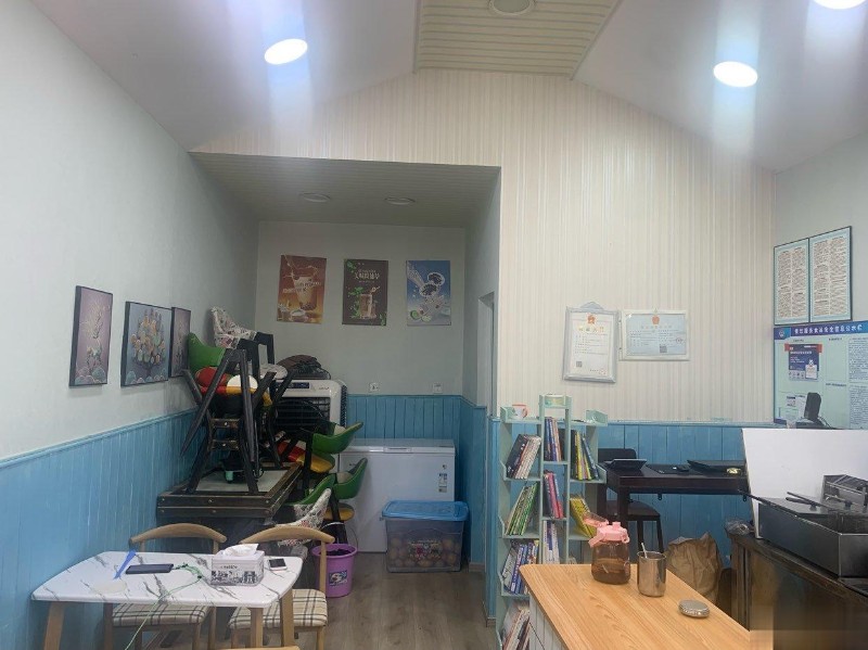 轉讓西河西江東路商業(yè)街店鋪31平方餐飲美食冷飲甜品店